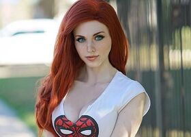 Amouranth - Kaitlyn Siragusa